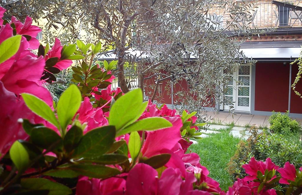 Villa Goccia Di Vino La Morra Exteriör bild